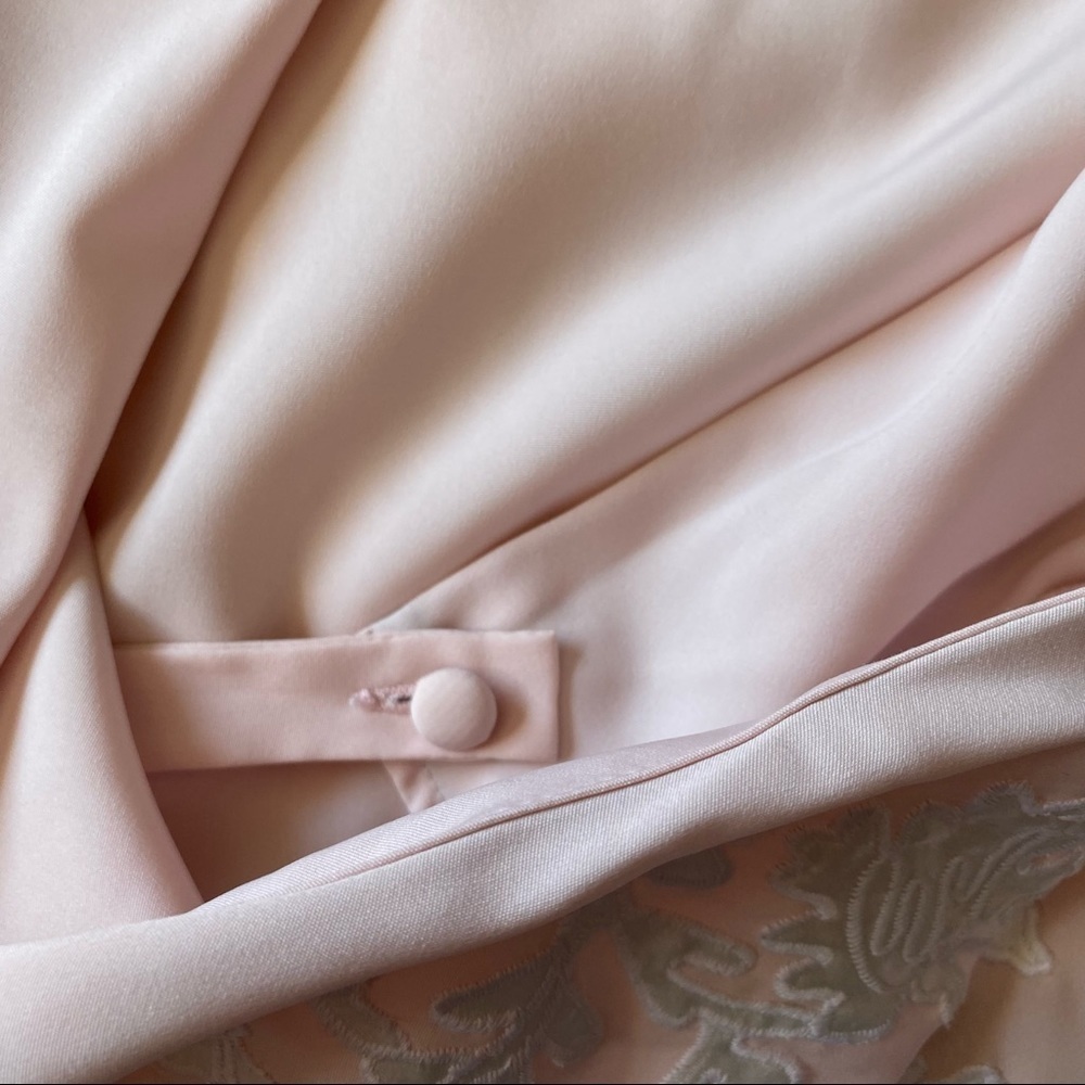 Victoria’s Secret Gold Label Draped Light Pink Long Sleeve Top Floral Details - Picture 10 of 11